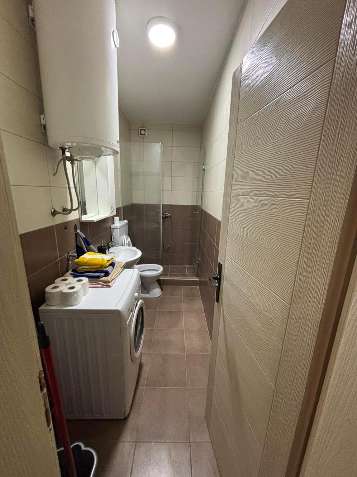 Dp Lux Apartman Obrenovac Buitenkant foto