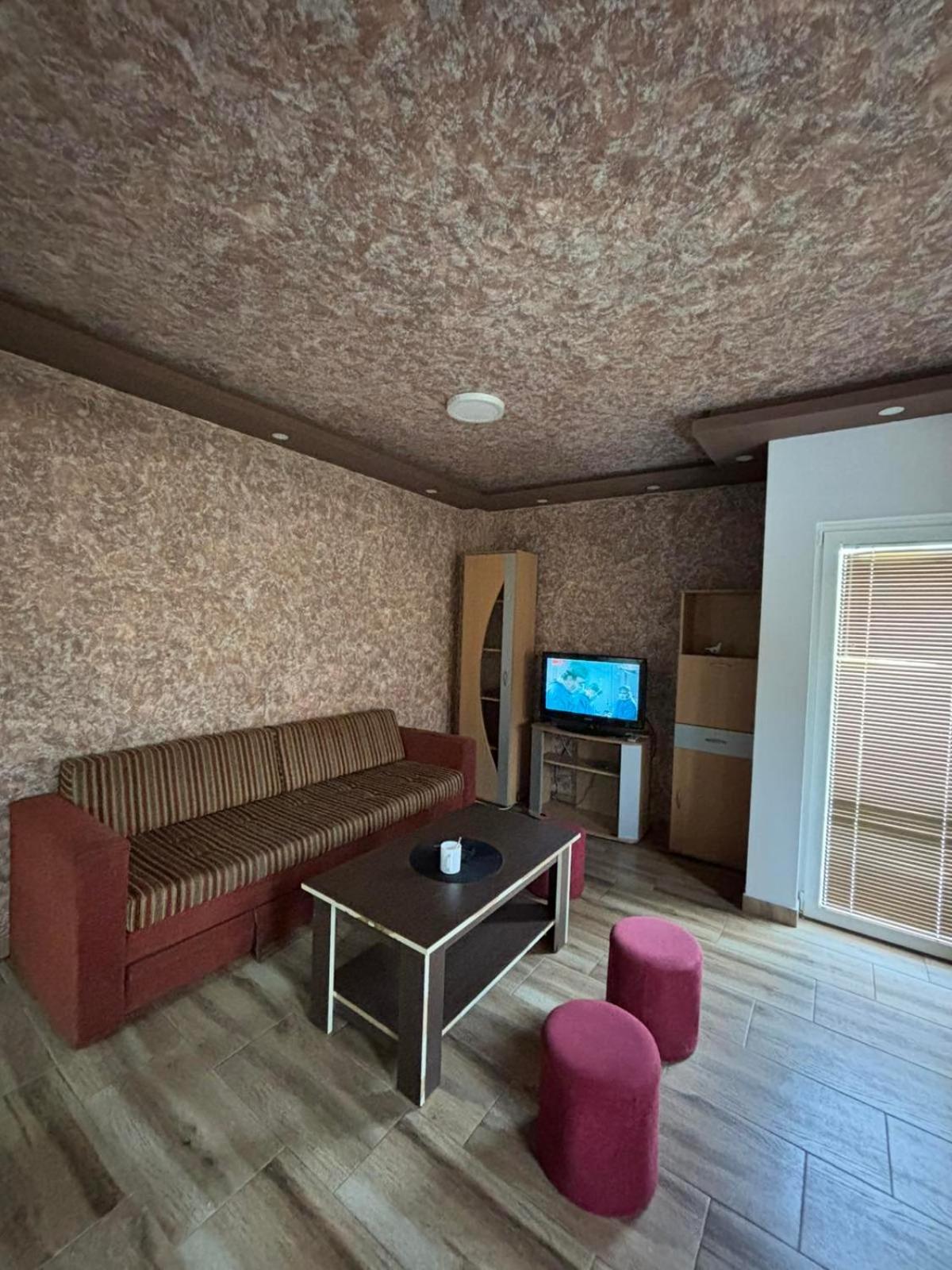 Dp Lux Apartman Obrenovac Buitenkant foto